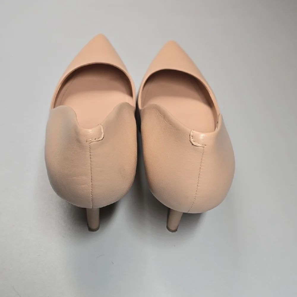 Charles By Charles David Nude Heels - Picture 2 of 8